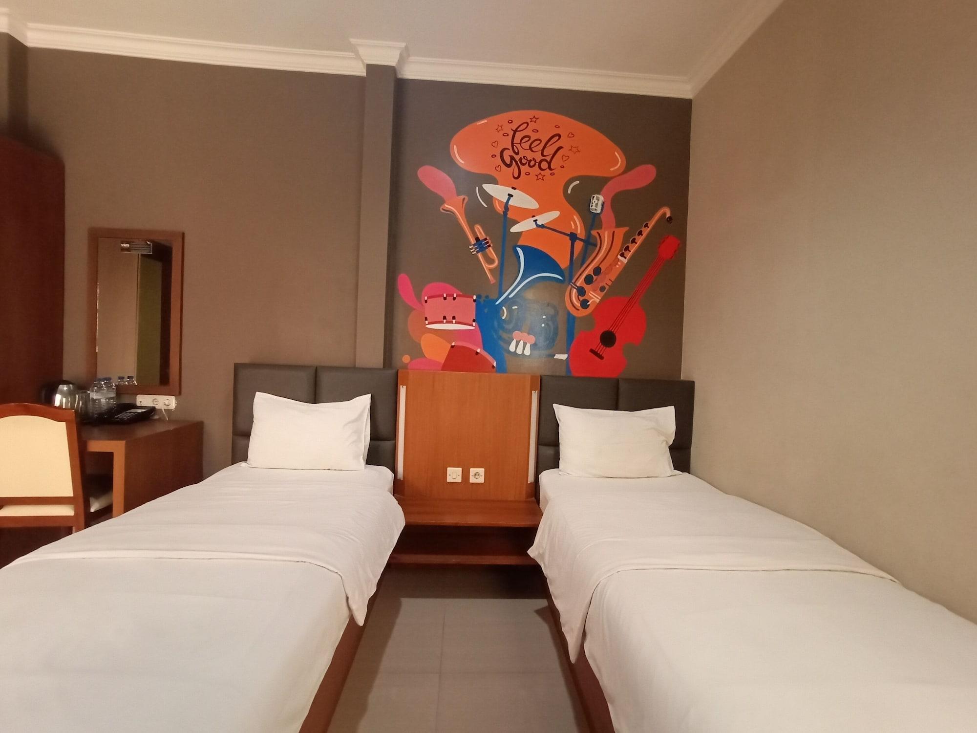 Votel Viure Hotel Jogjakarta Maguwo Dış mekan fotoğraf