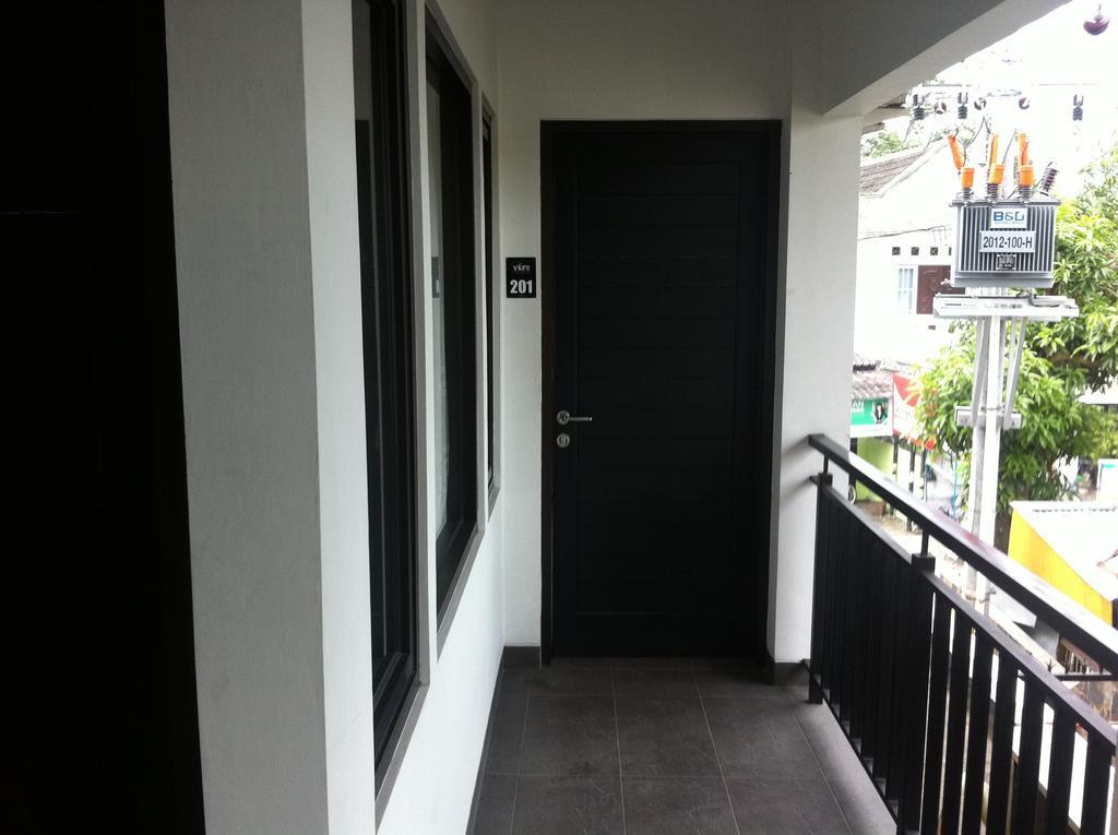Votel Viure Hotel Jogjakarta Maguwo Dış mekan fotoğraf