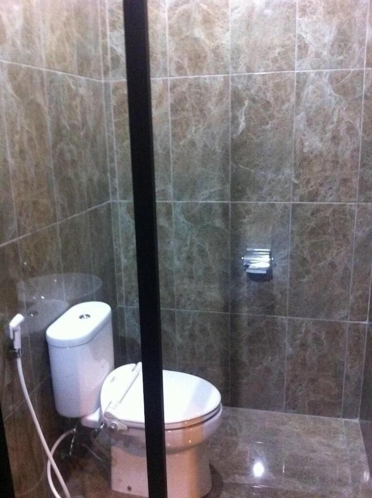 Votel Viure Hotel Jogjakarta Maguwo Dış mekan fotoğraf