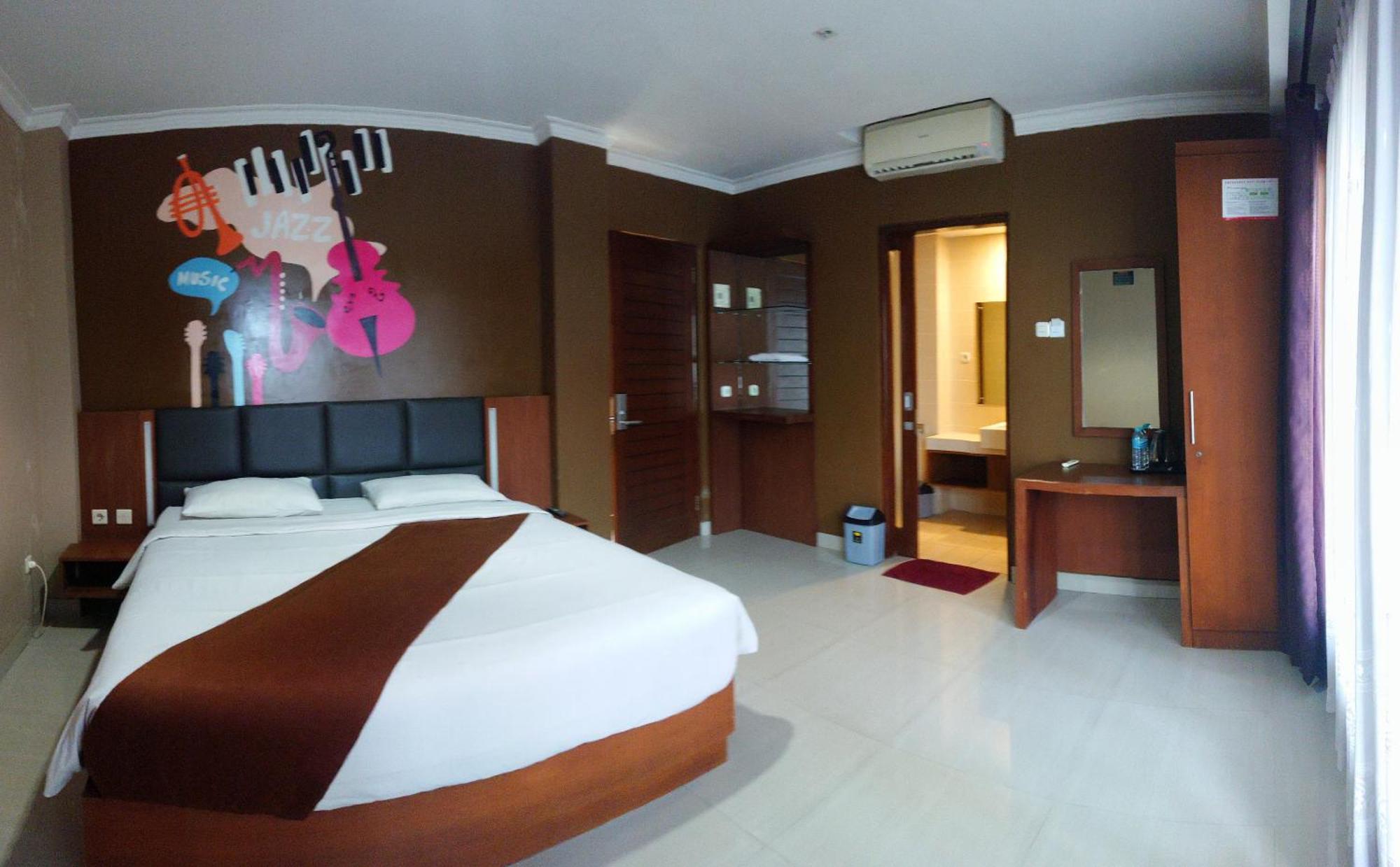 Votel Viure Hotel Jogjakarta Maguwo Dış mekan fotoğraf